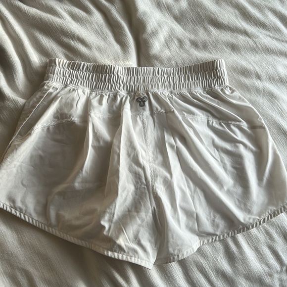 Aritzia shorts - Picture 2 of 3